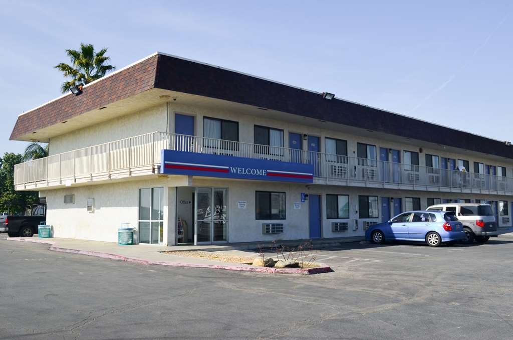 Motel 6 Lost Hills / Buttonwillow Racetrack Exterior foto