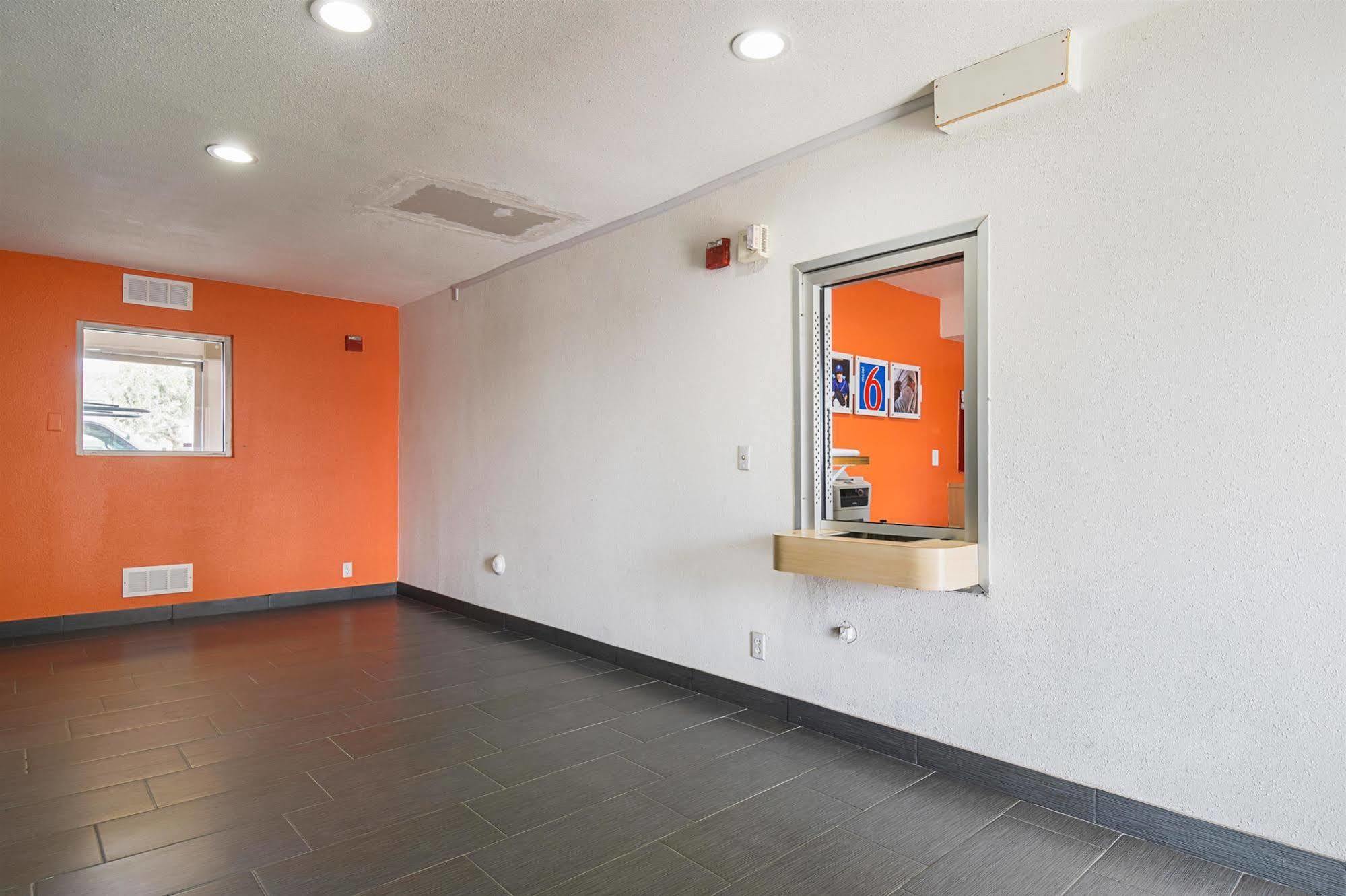 Motel 6 Lost Hills / Buttonwillow Racetrack Exterior foto